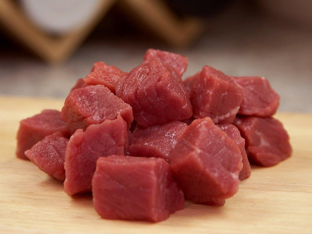 内蒙古牛肉特色美食，草原上的味蕾盛宴